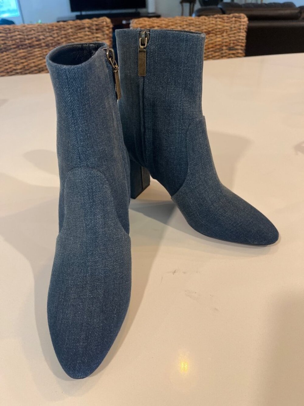 NWOT Saint Laurent Denim Pointed-Toe Block Heel Ankle Boots With Side Zippers Si